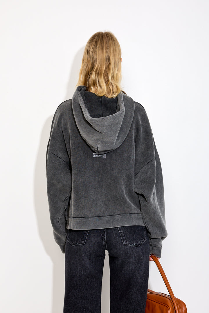 HOODED SWEATER LOGO PATCH