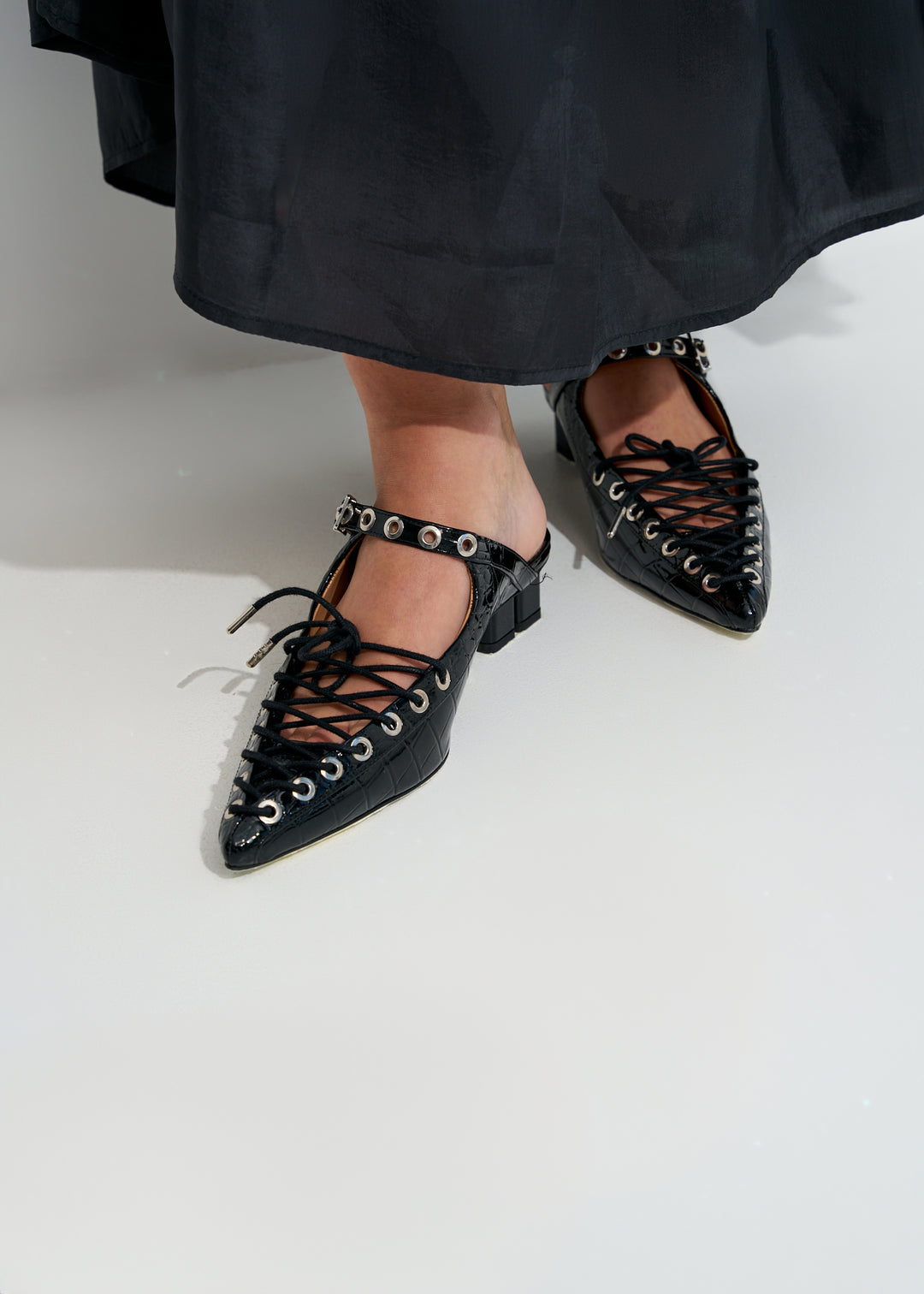 Eyelets Lace Up Mule Shiny Croco