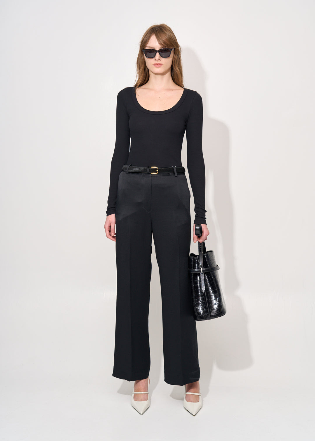 Cuff-slit trousers