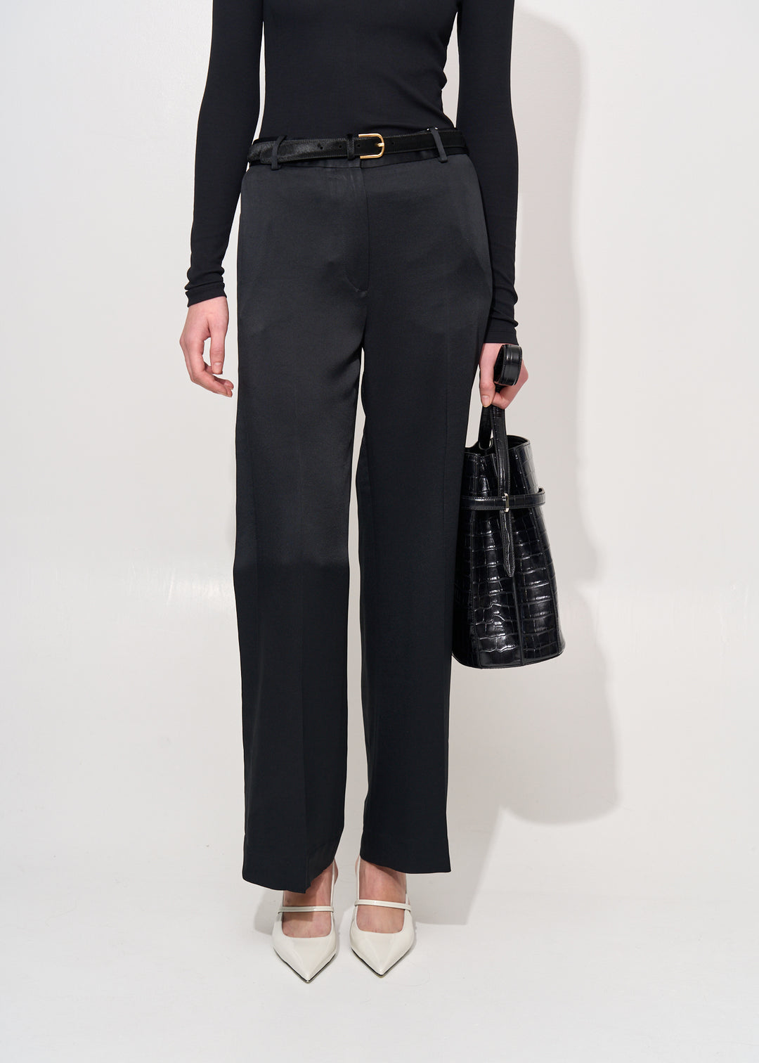 Cuff-slit trousers