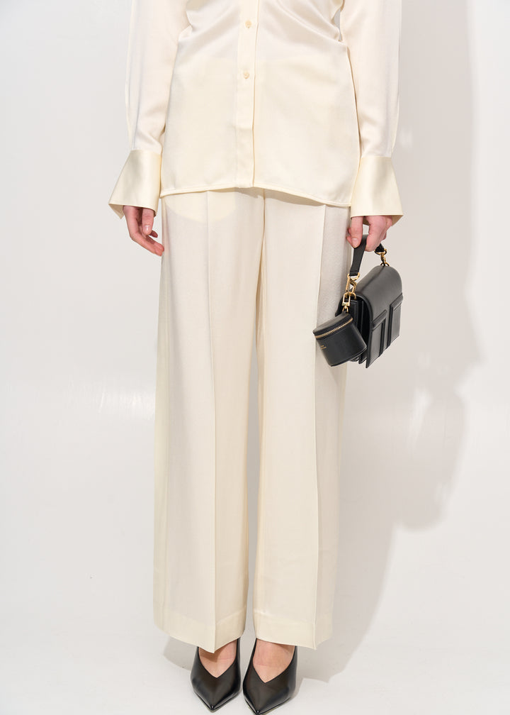 Cuff-slit trousers