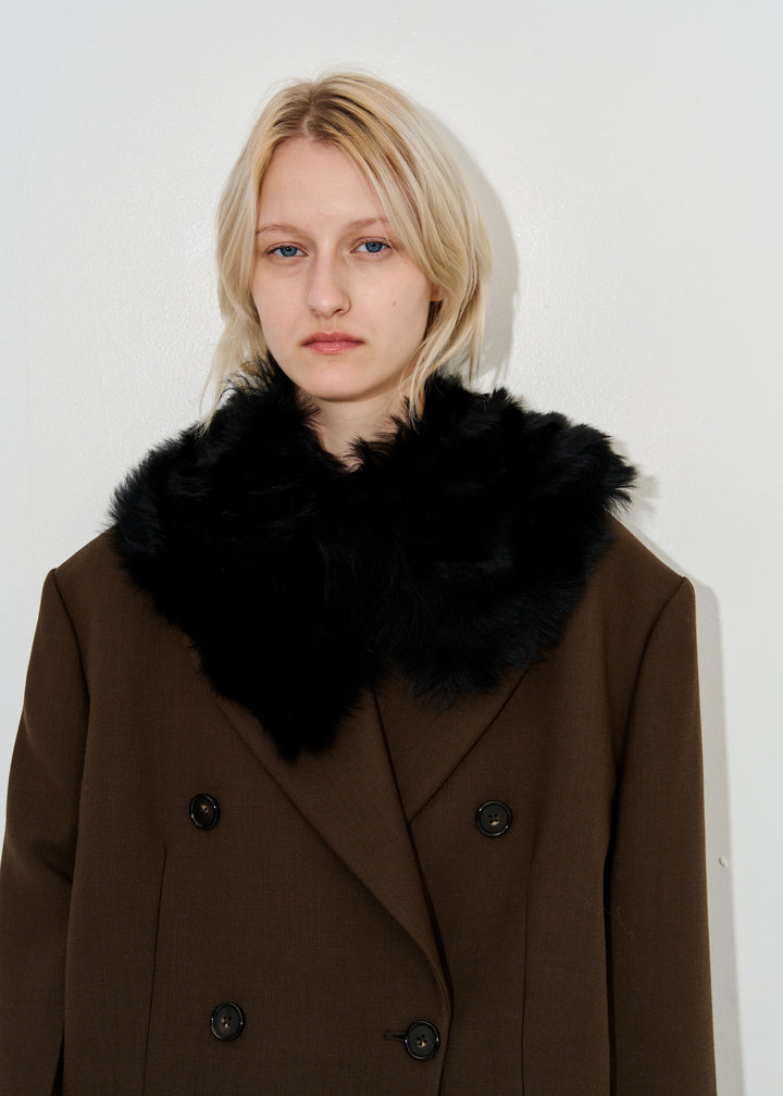 Silky shearling collar