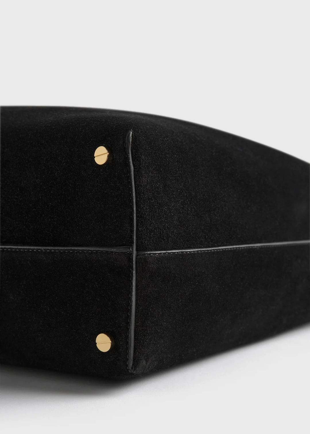 Bevel suede bag