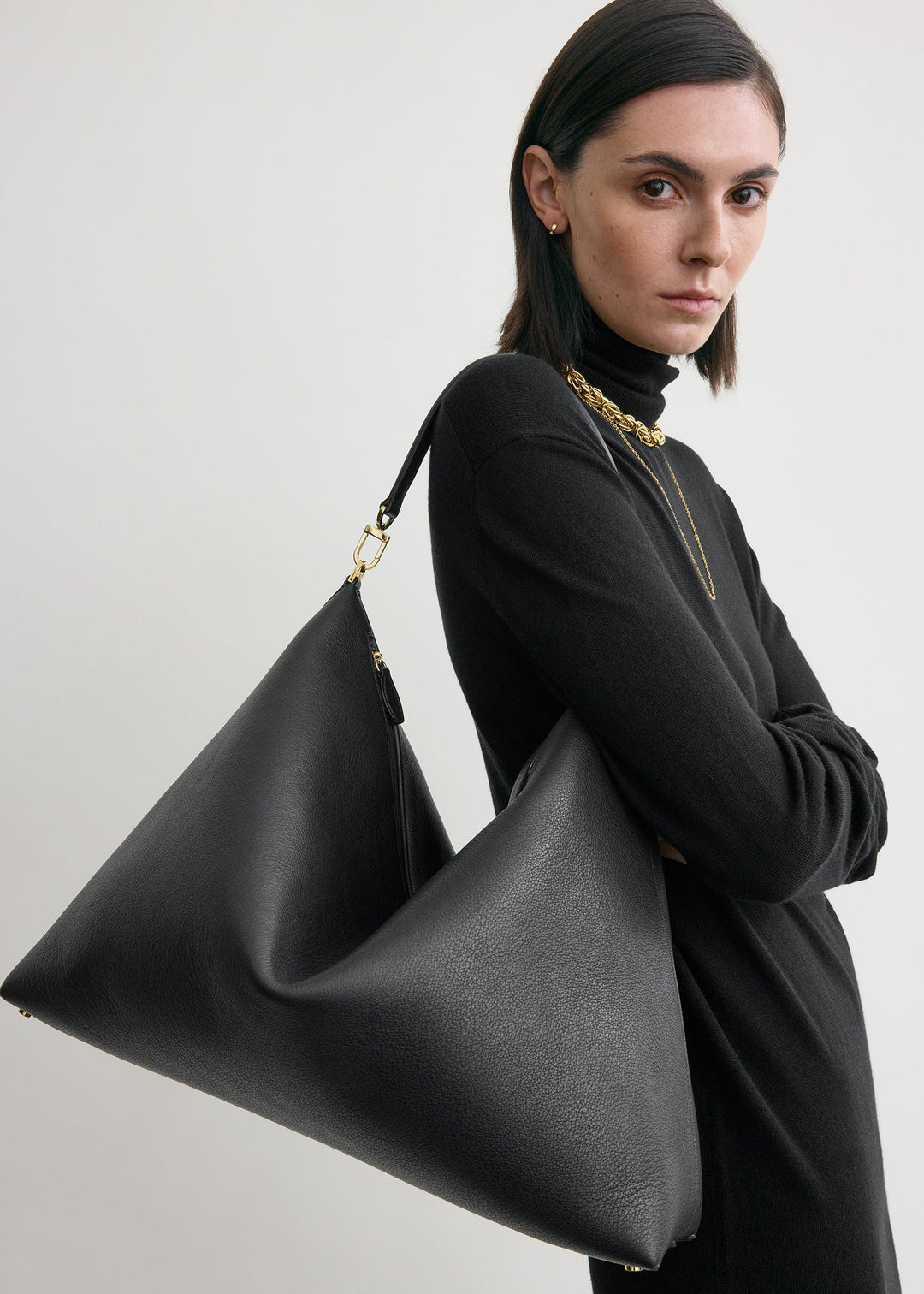 Bevel grained-leather bag