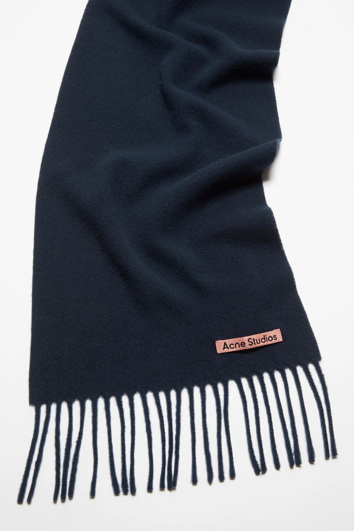 Fringe wool scarf - skinny