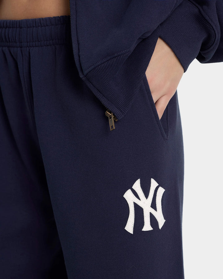 Yankees Serif Sweatpant