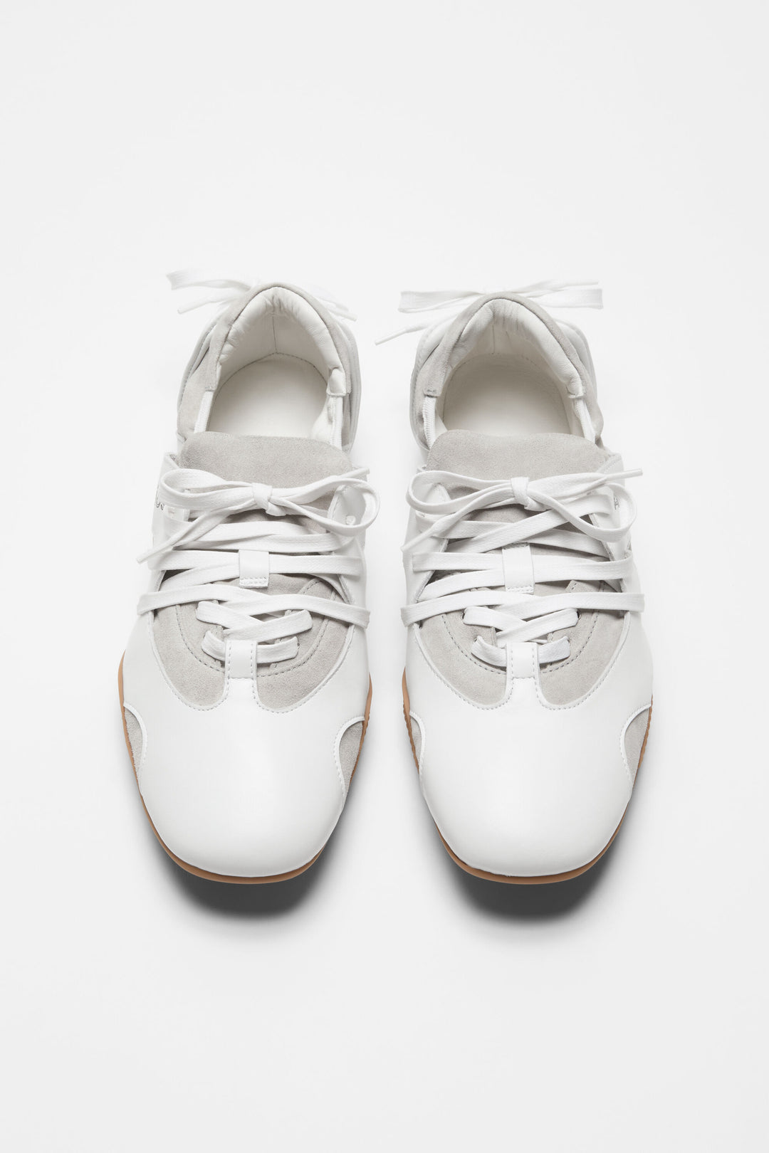 Leather lace-up shoes