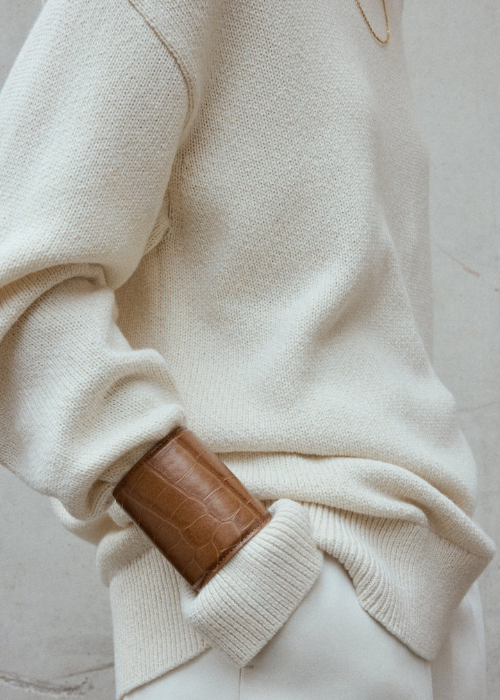 Long croco-embossed cuff