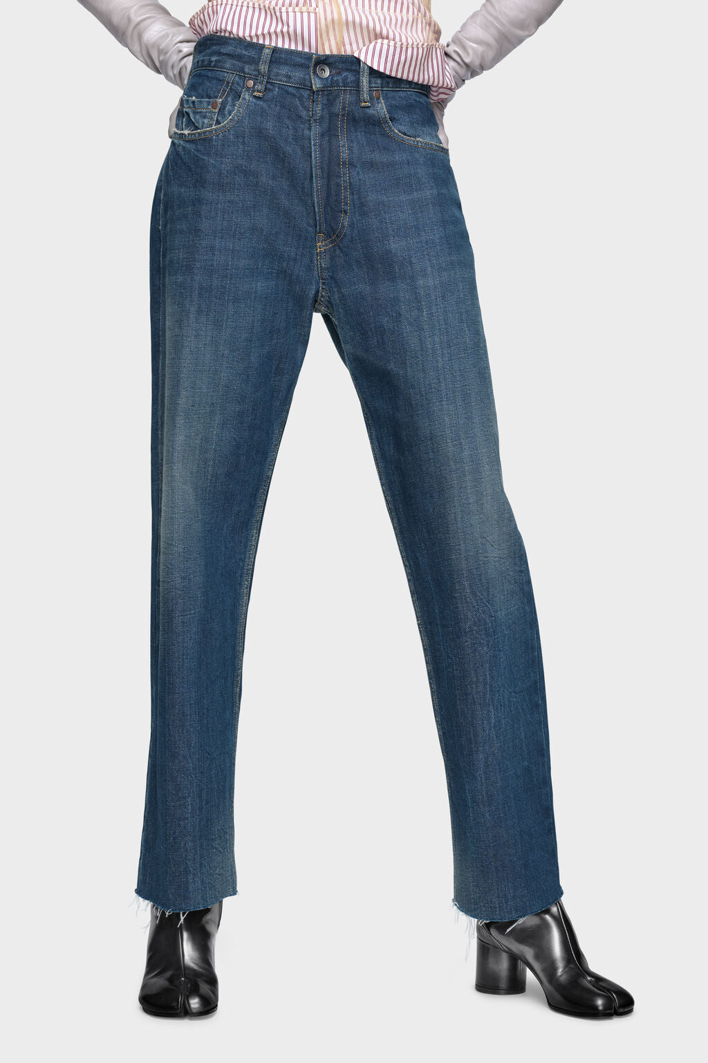 Straight-leg denim jeans