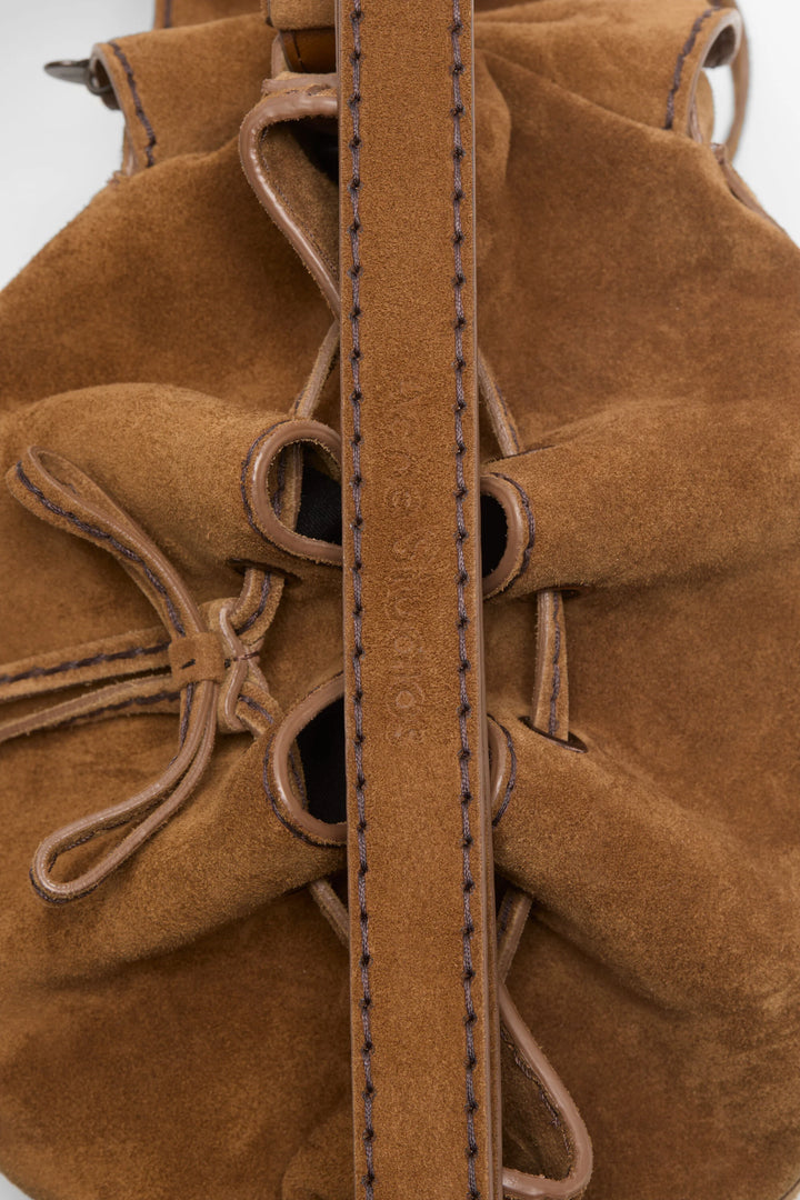 Multipocket Bucket Suede