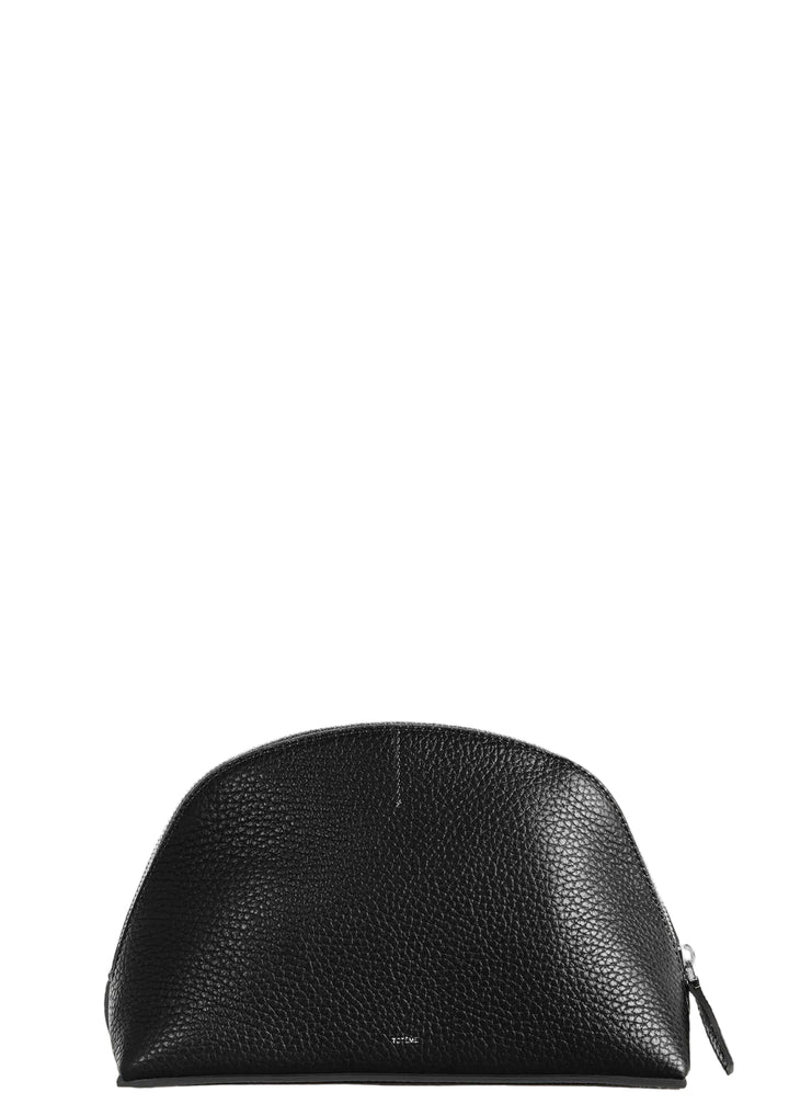 Small grained leather pouch