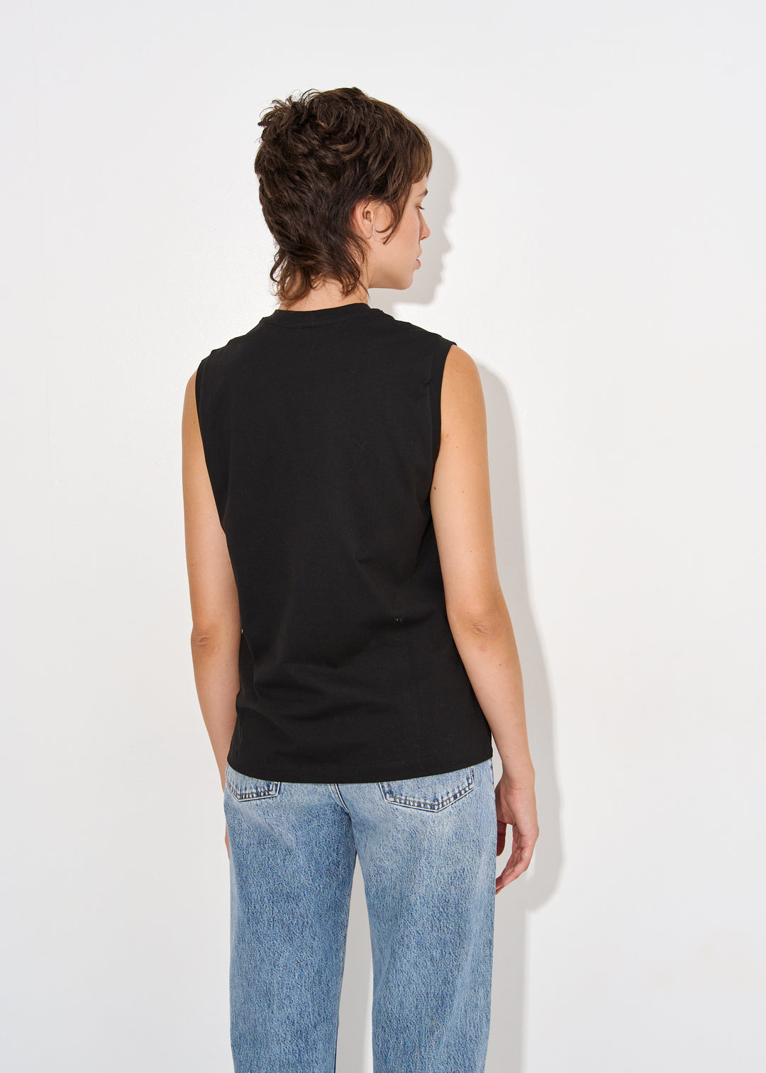 Relaxed Sleeveless Tee