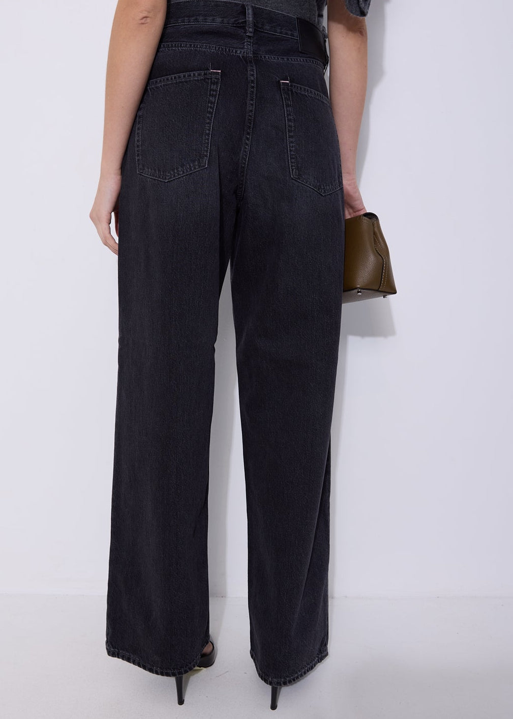 1981 Vintage Black U