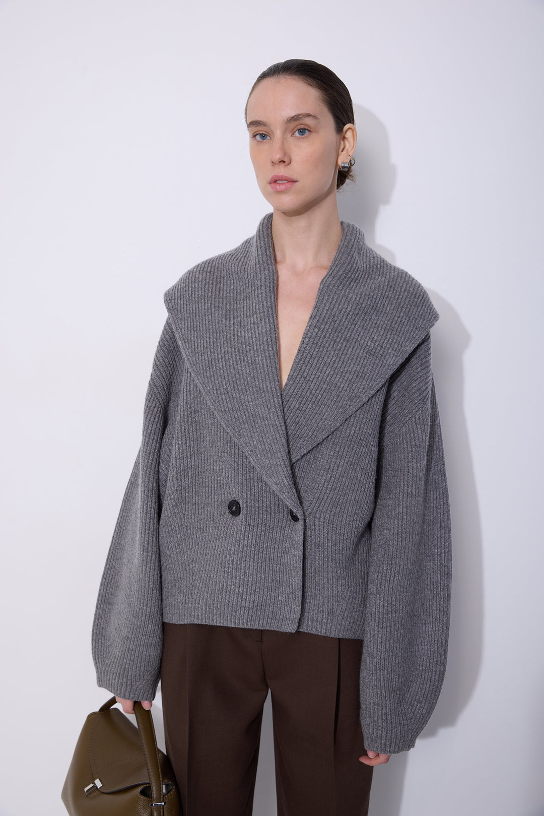 Shawl-lapel cardigan