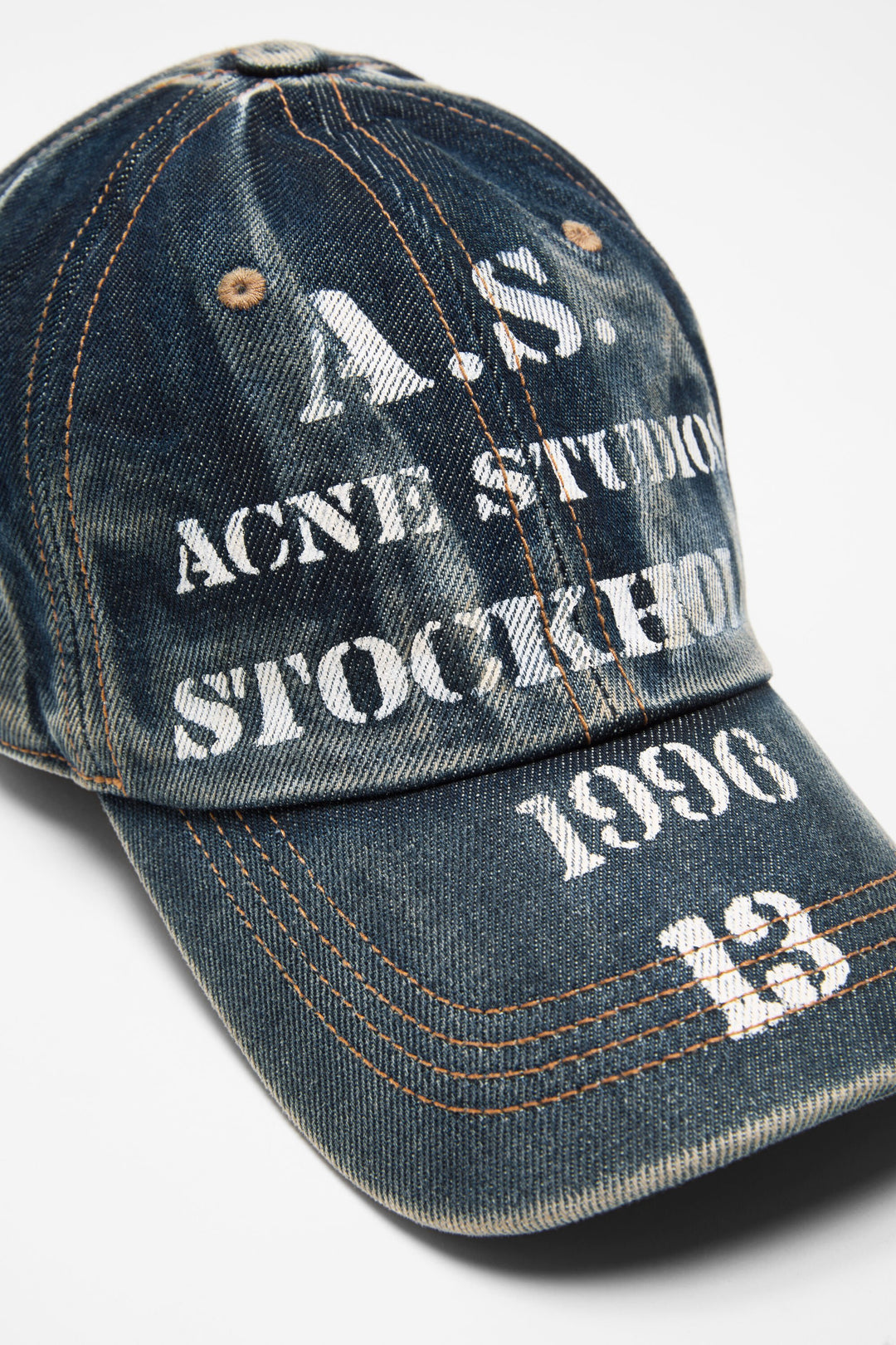 LOGO CAP