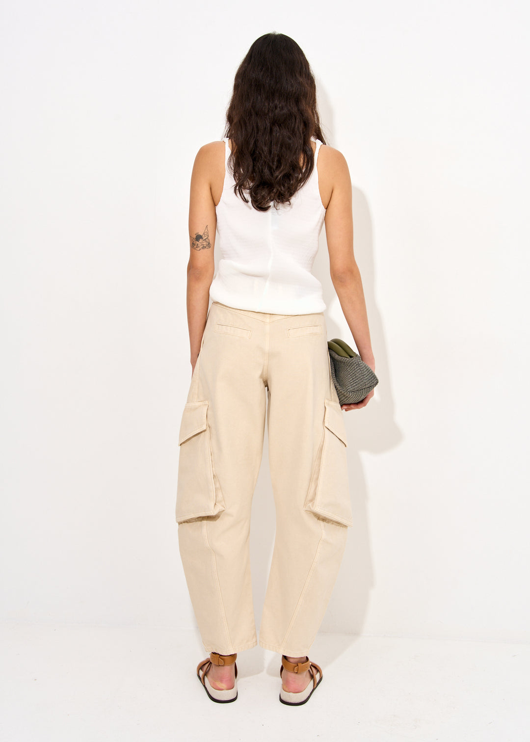 Twisted cargo trousers