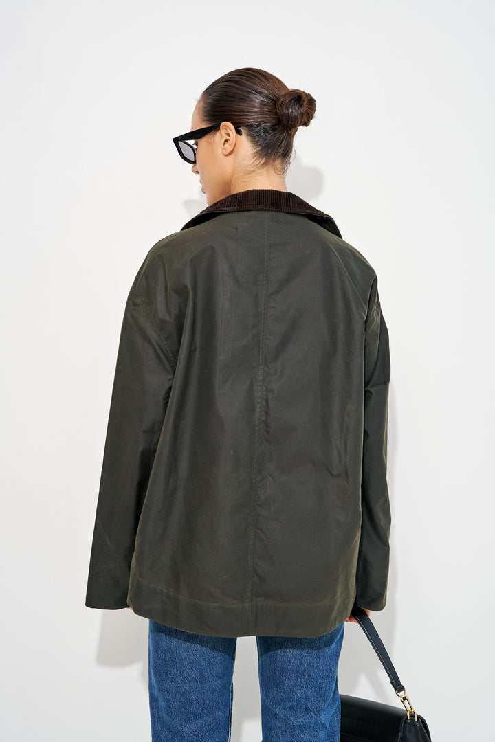 Zipped funnel jacket