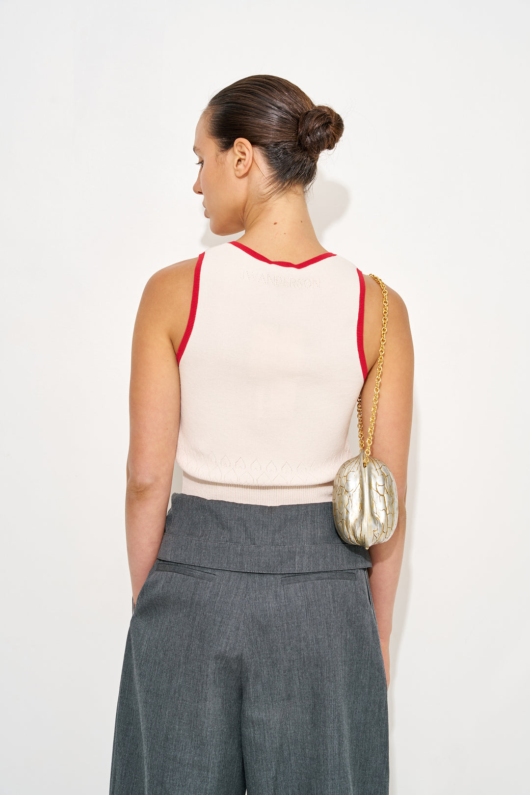 CONTRAST TRIM VEST