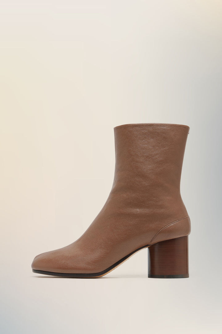 Tabi ankle boots