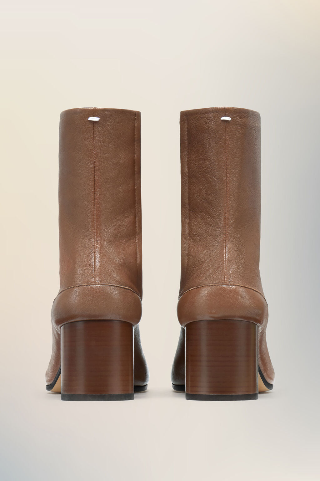 Tabi ankle boots